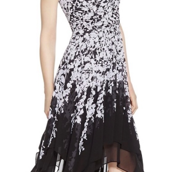 Strapless White House Black Market Hankerchief hemline Size 0 NWT - Picture 5 of 7